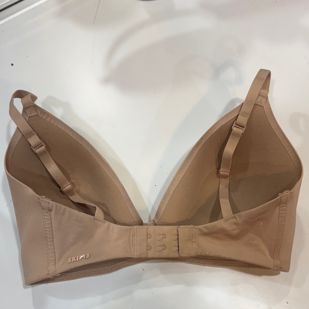 SKIMS V-Neck Tan Bra